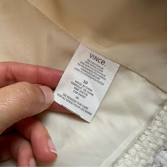 Vince cream herringbone textured blazer (size 10) - Picture 8 of 9